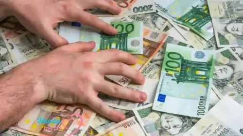 Stingy Men | Psychology, Signs 